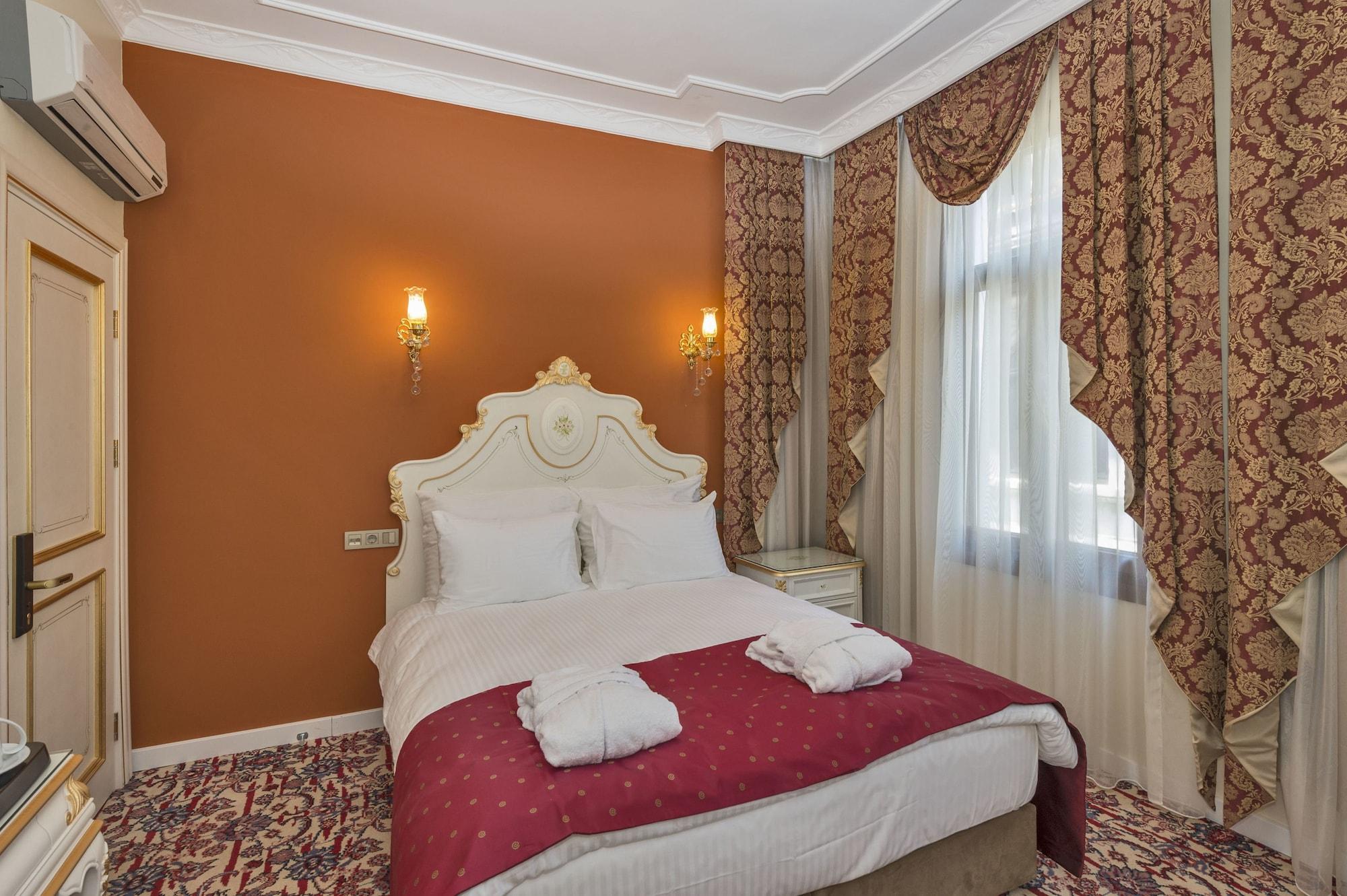 By Murat Crown Hotel Taksim 伊斯坦布尔 外观 照片