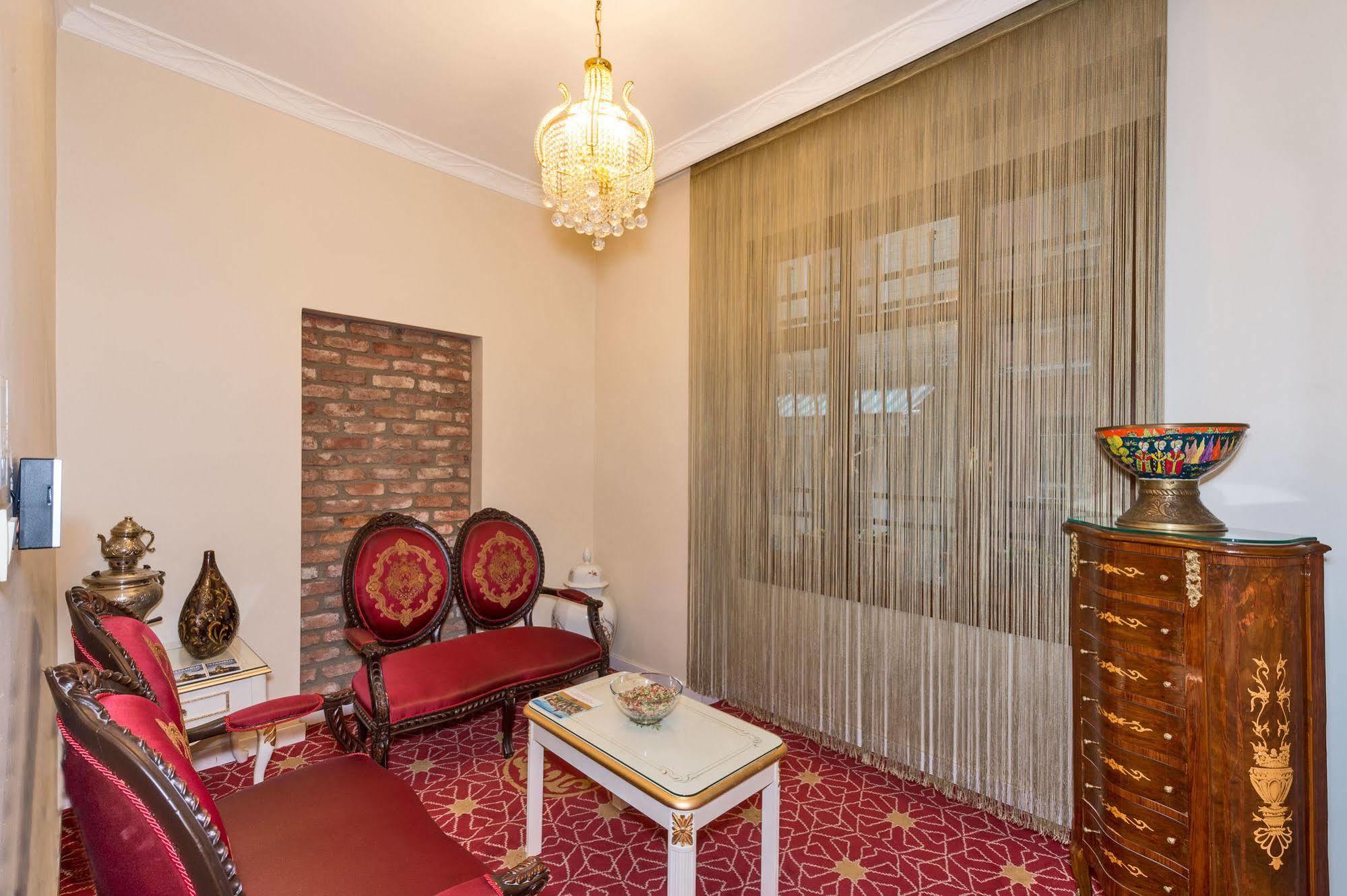 By Murat Crown Hotel Taksim 伊斯坦布尔 外观 照片