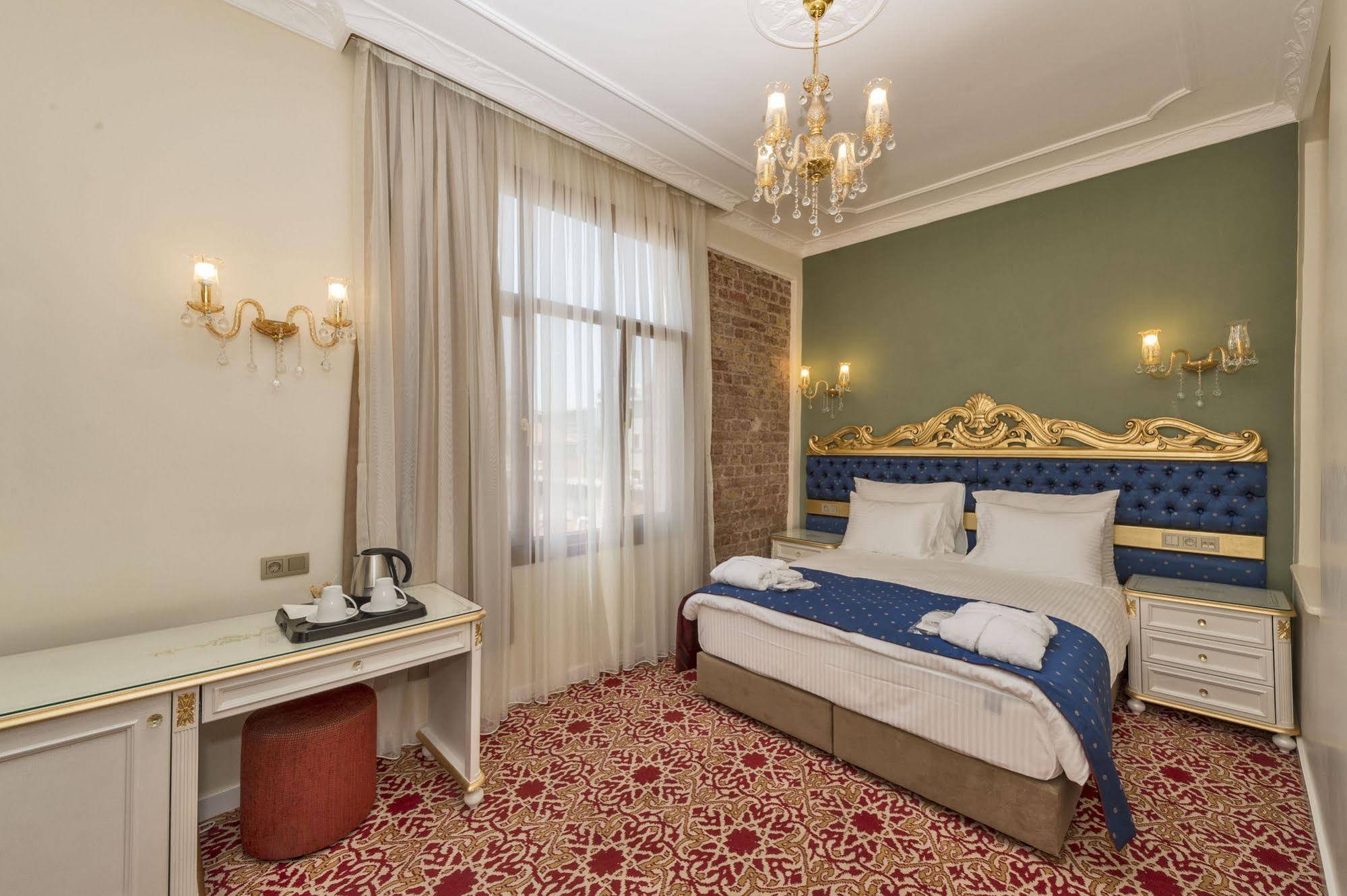 By Murat Crown Hotel Taksim 伊斯坦布尔 外观 照片