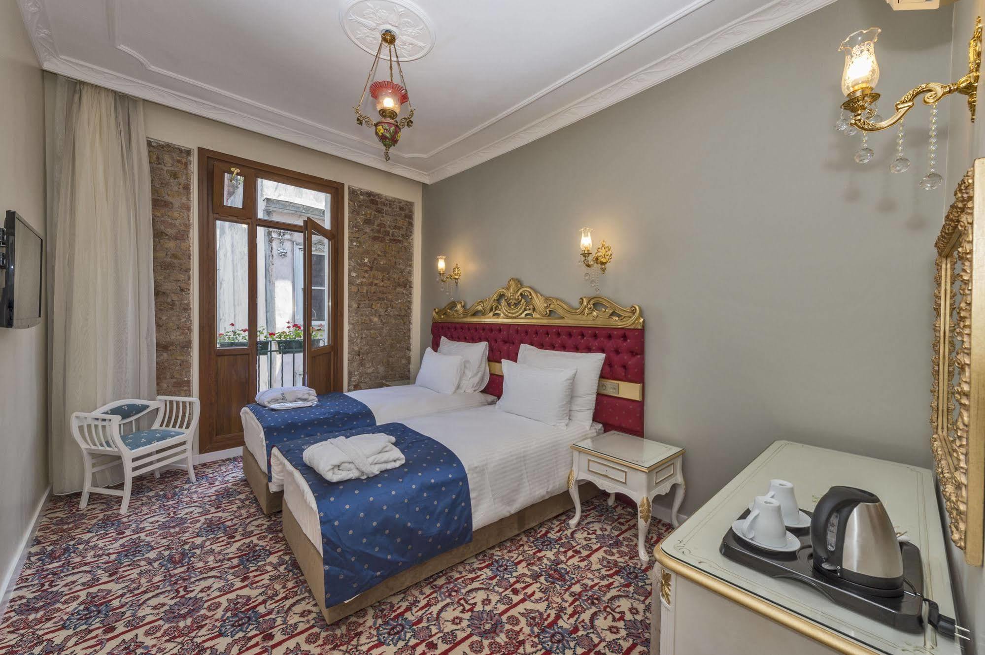 By Murat Crown Hotel Taksim 伊斯坦布尔 外观 照片